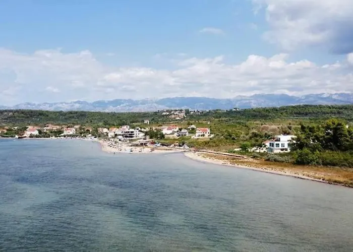 App 4 - 6 Persons Direct On The Seaside, 1st Floor * Ljubač