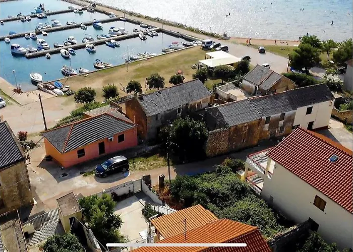 M, App 4 - 6 Persons Direct On The Seaside, 1st Floor *